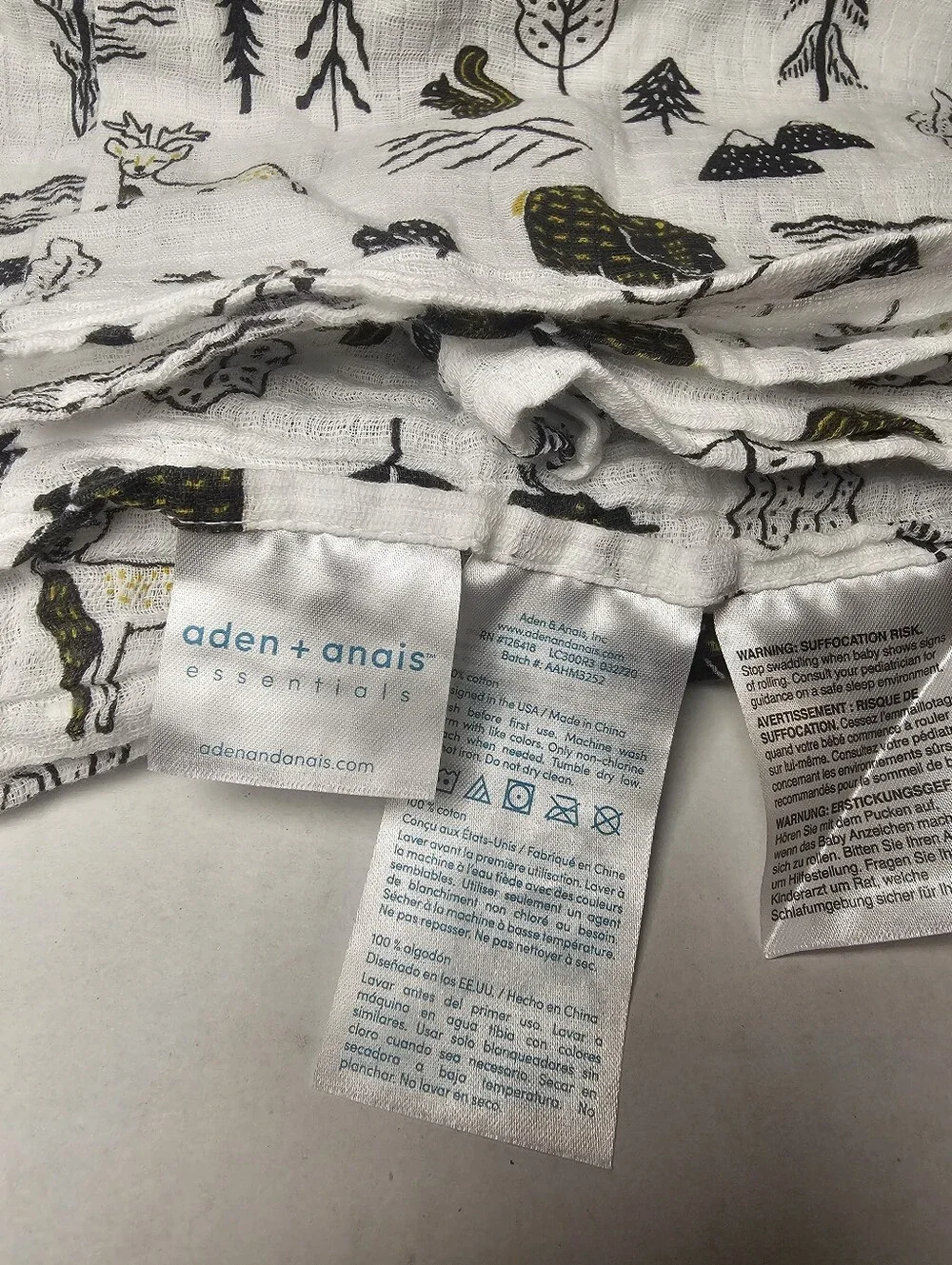 aden + anais lightweight muslin